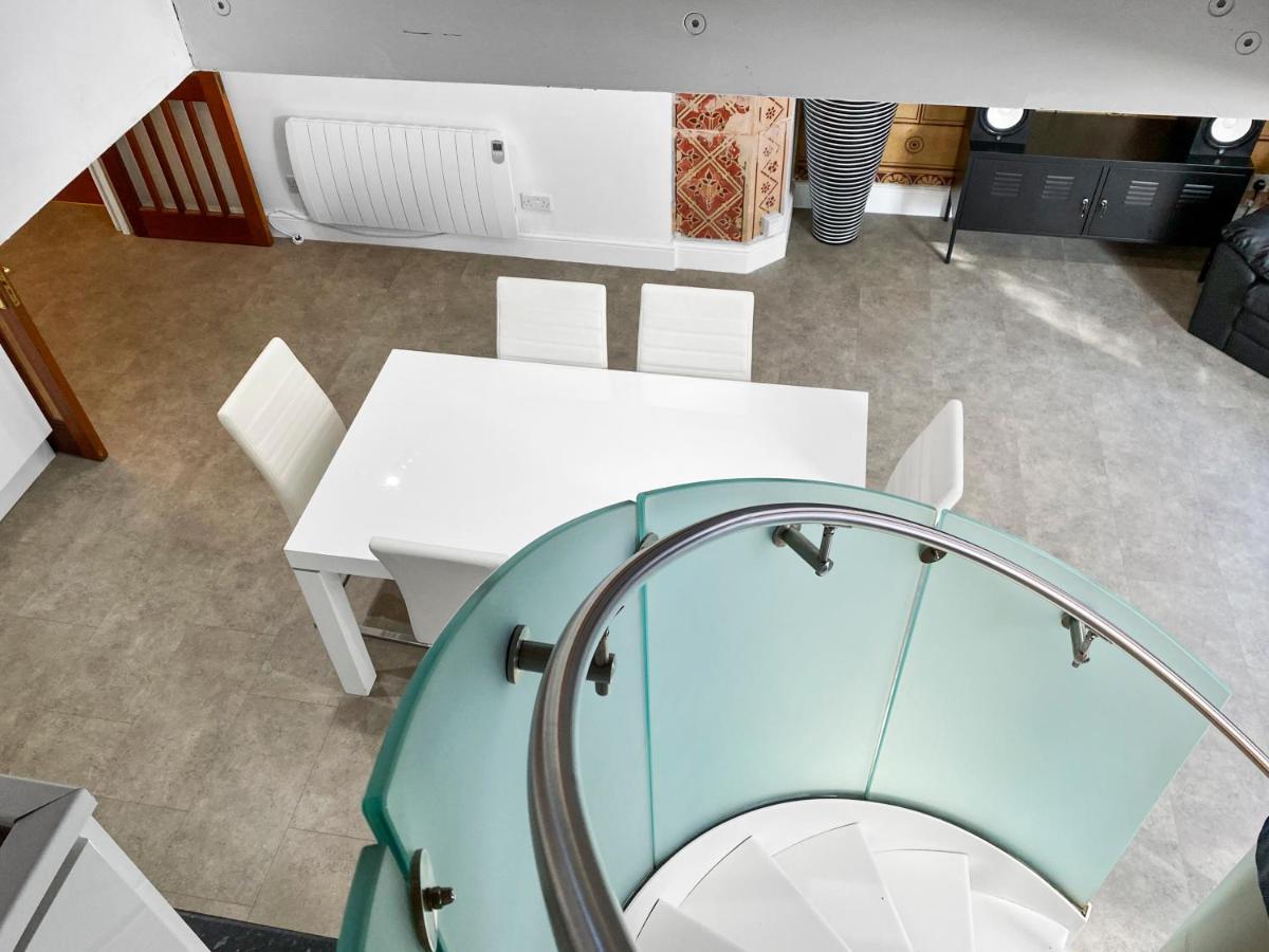Rare 1-Bed Church Converted Apartment In لندن المظهر الخارجي الصورة
