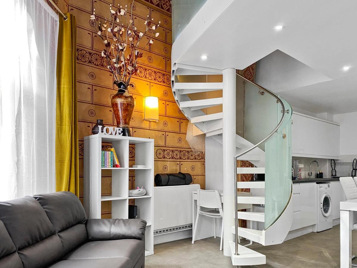 Rare 1-Bed Church Converted Apartment In لندن المظهر الخارجي الصورة