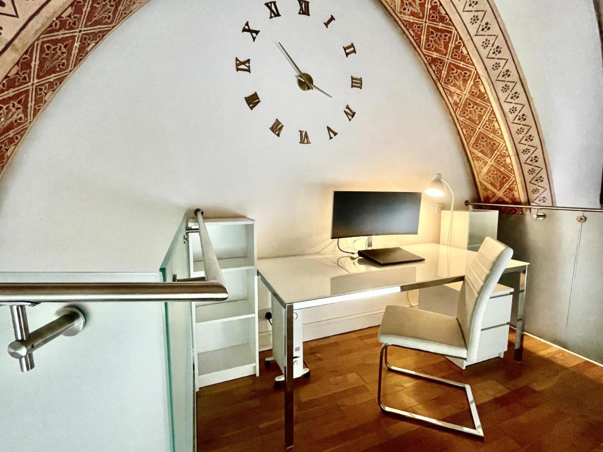 Rare 1-Bed Church Converted Apartment In لندن المظهر الخارجي الصورة